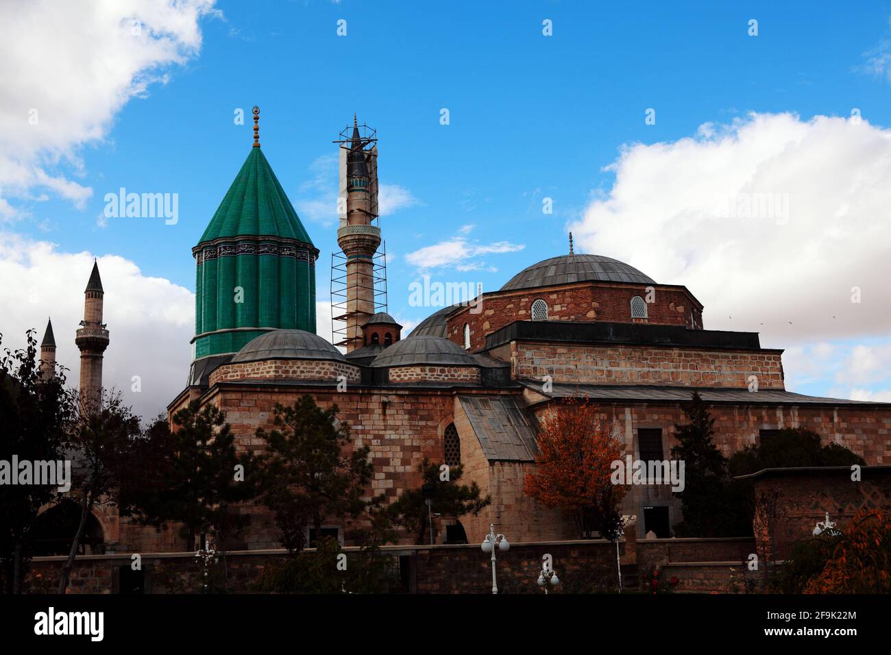 Mevlana Jalal Ad Din Muammad Rumis Shrine And Museum Jalal Ad Din Mu