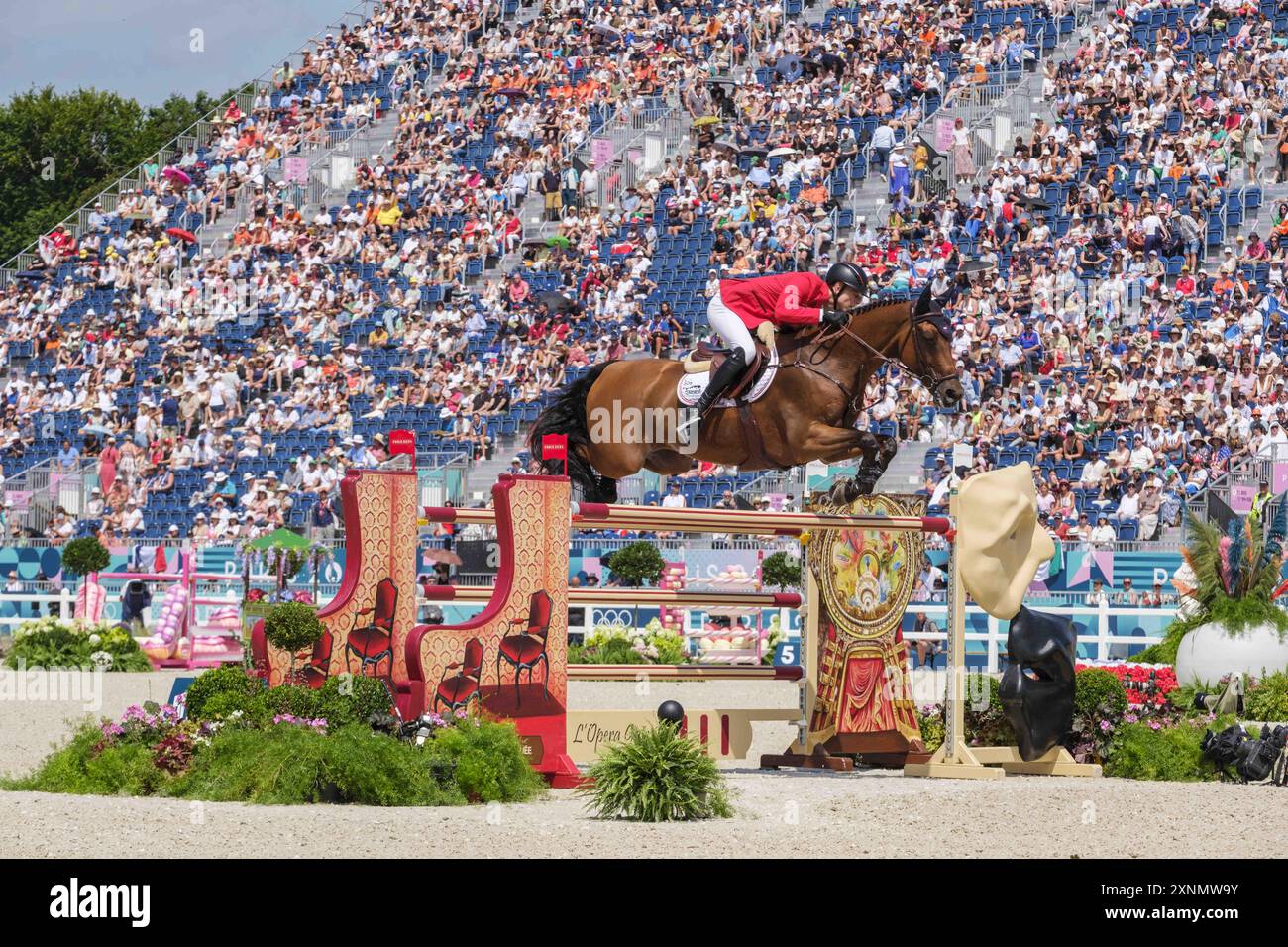 Max KÃ HNER riding ELEKTRIC BLUE P, Equestrian, Jumping Team Qualifier