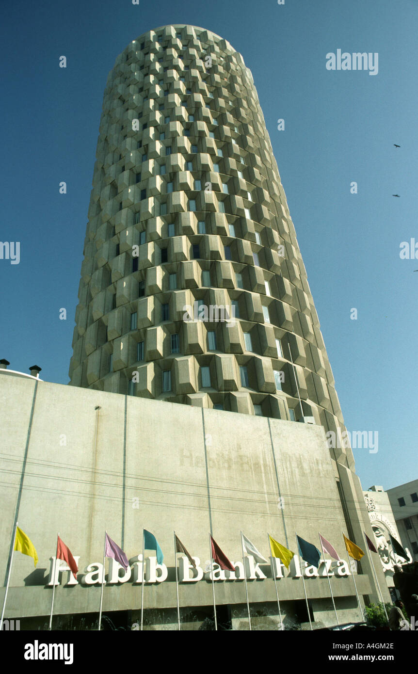 Pakistan Sind Karachi Habib Bank Plaza Chundrigar Rd Stock Photo Alamy