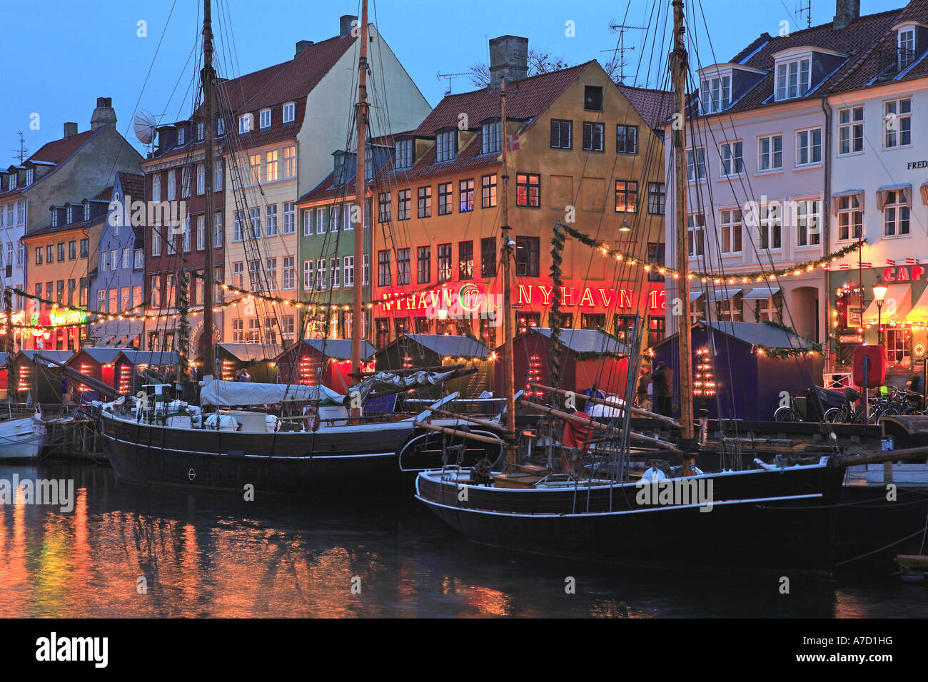 Nyhavn, Christmas Market, Copenhagen Stock Photo Alamy