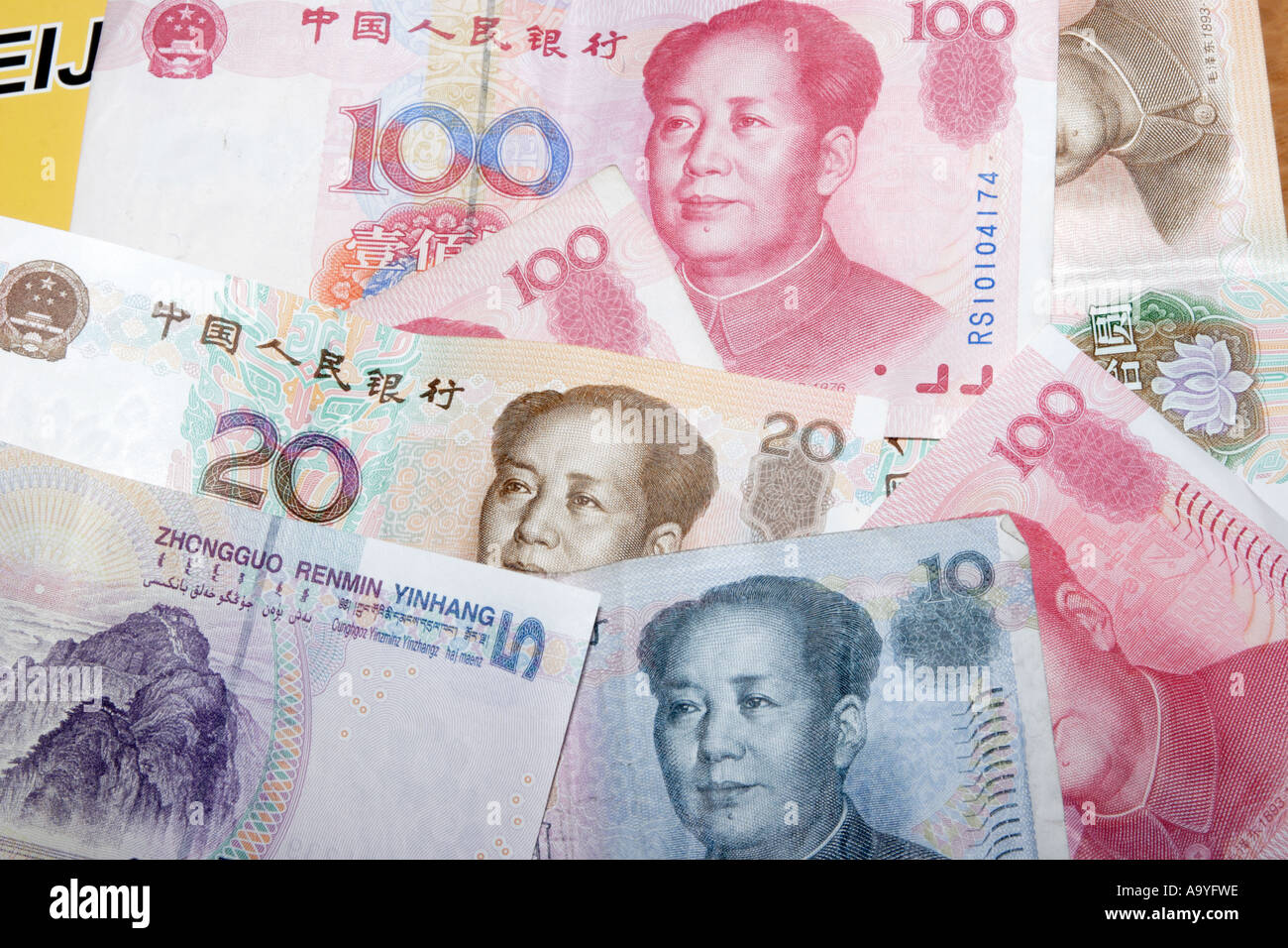 Various denominations of Chinese Currency Stock Photo - Alamy