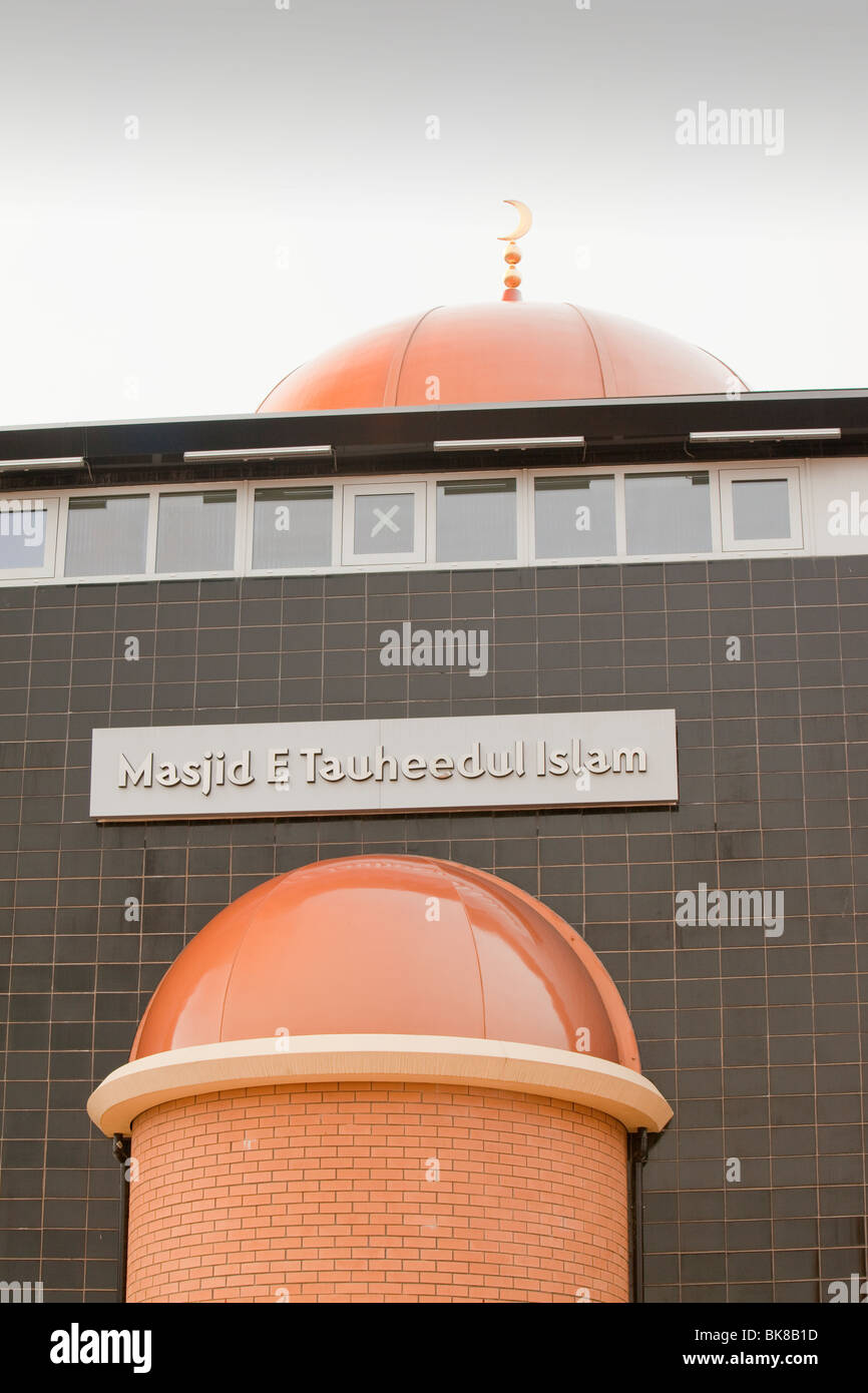 A newly built mosque in Blackburn, Lancashire, UK Stock Photo Alamy