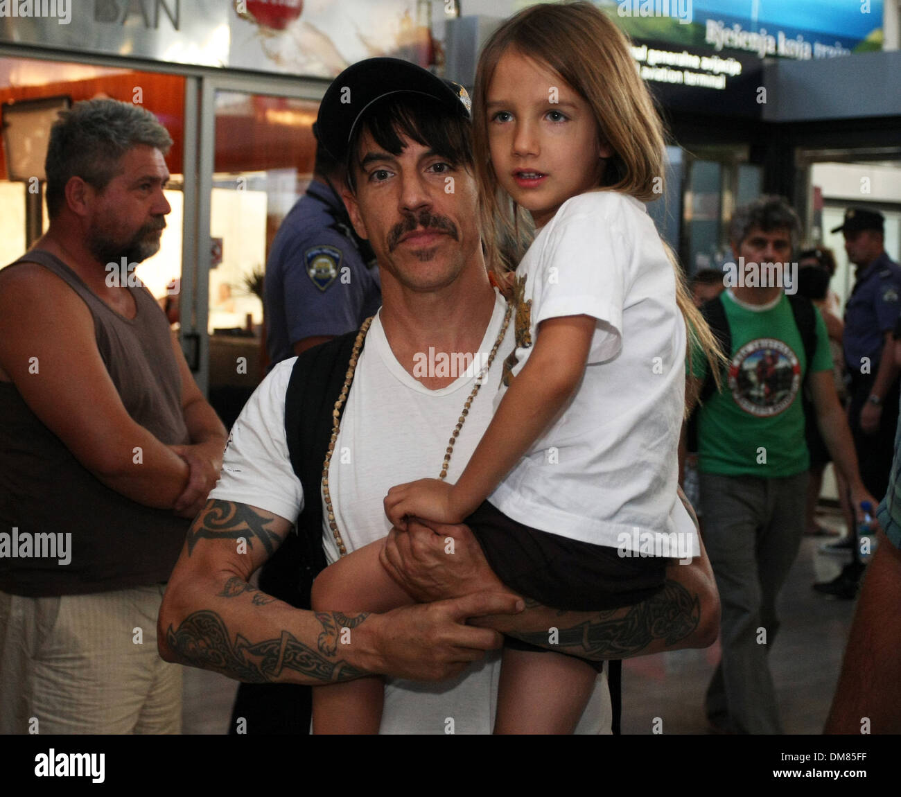 Anthony Kiedis and his son Everly Bear Red Hot Chili Peppers arriving ...