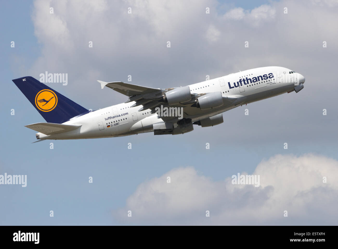 Lufthansa Airbus A380 Take Off Stock Photo Alamy