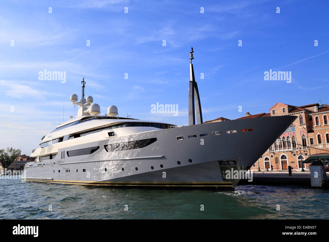 mexican billionaire yacht