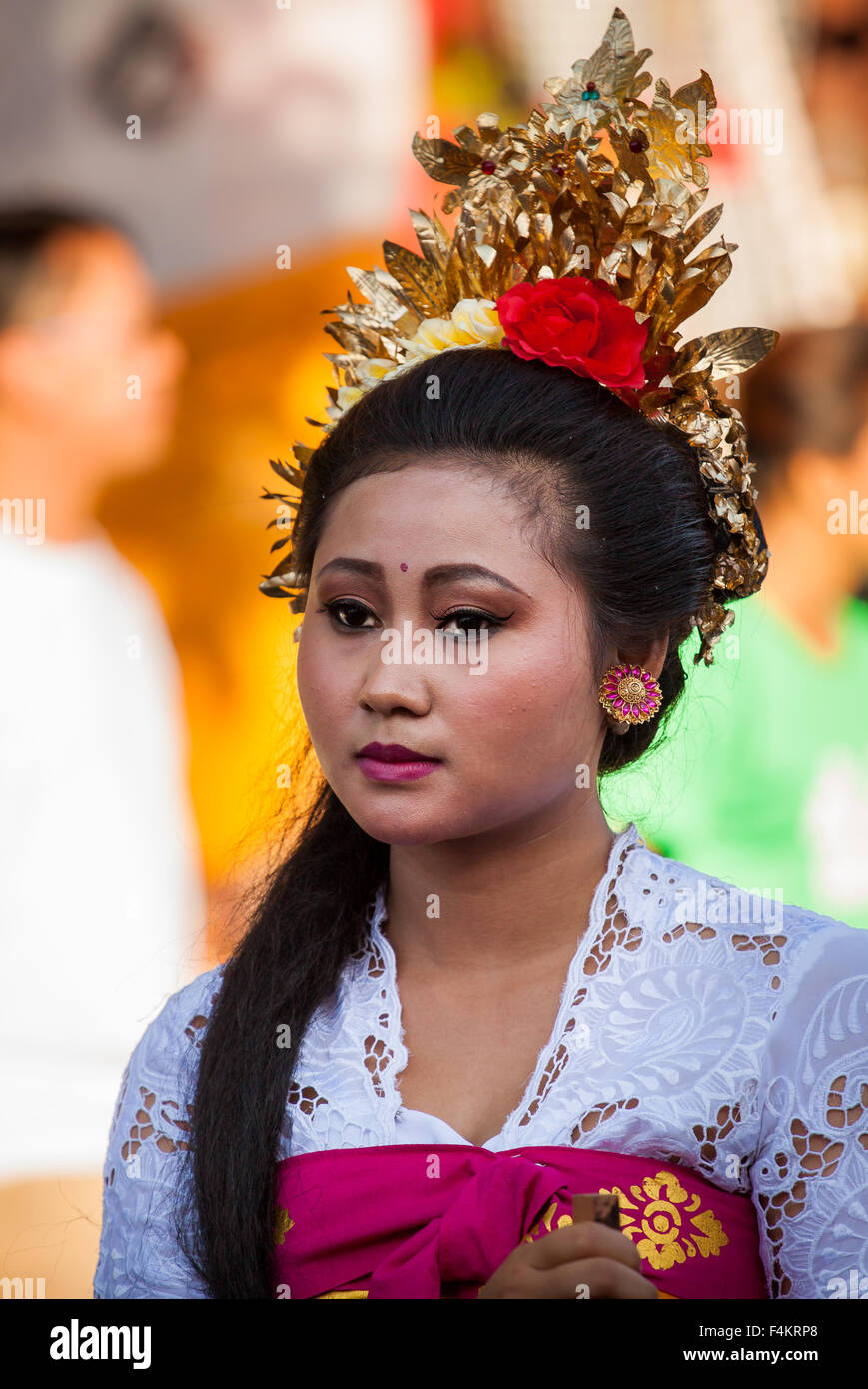 Beautiful Young Balinese Woman In Traditional Attire Stock Photo Alamy