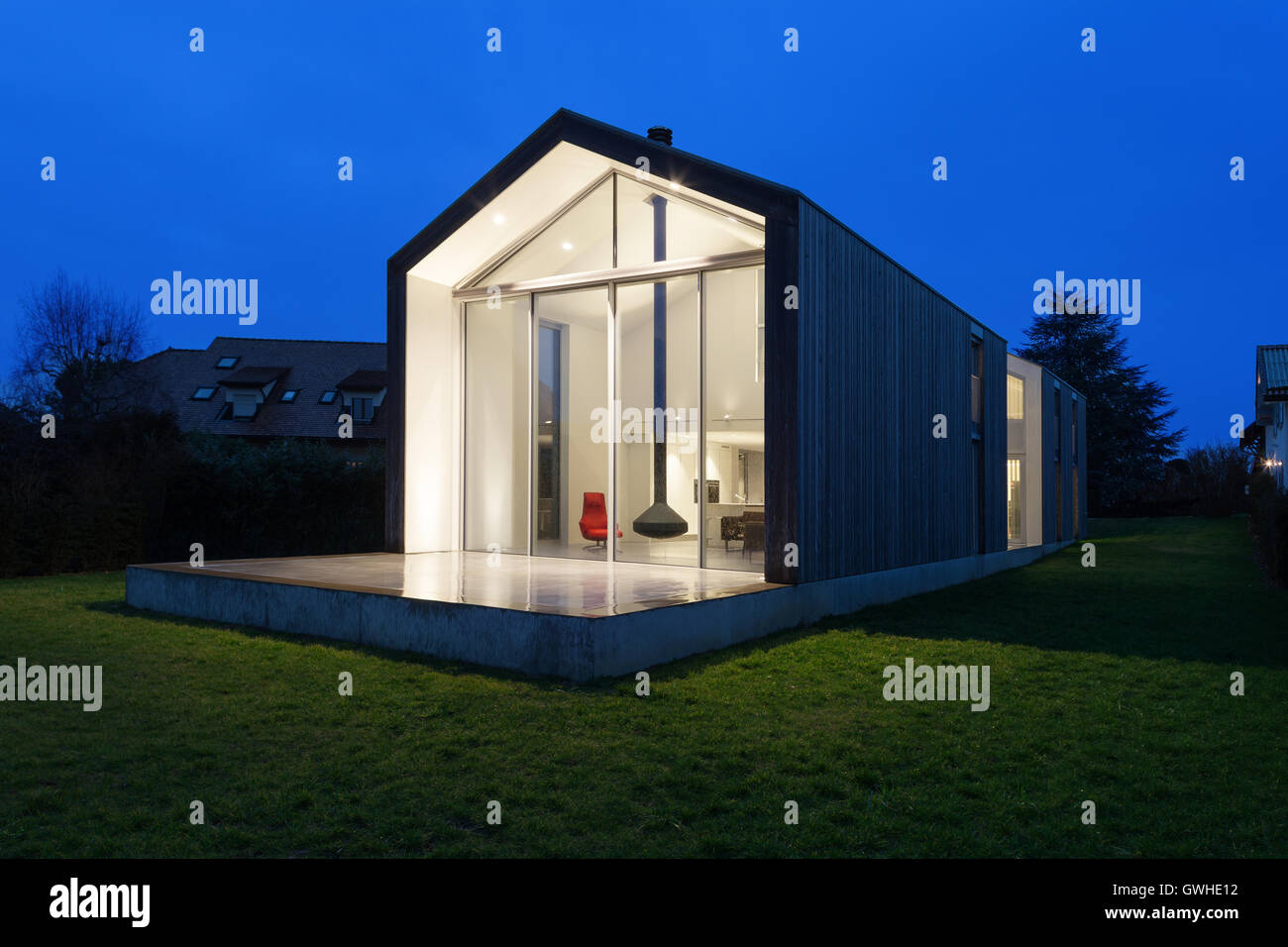 Exterior Of A Modern House Night Scene Stock Photo Alamy