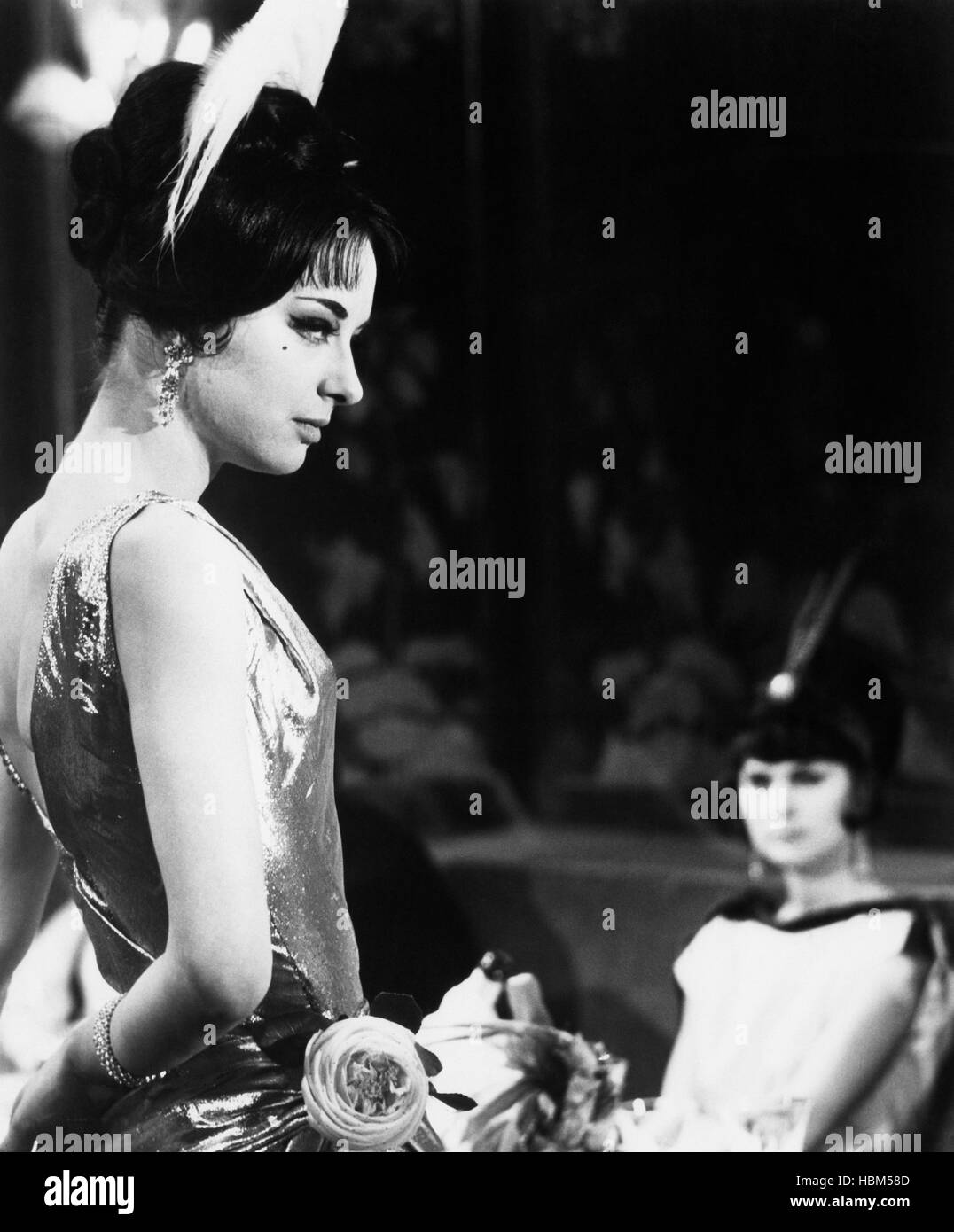 LA RONDE, (aka CIRCLE OF LOVE), Anna Karina, (left), 1964 Stock Photo ...