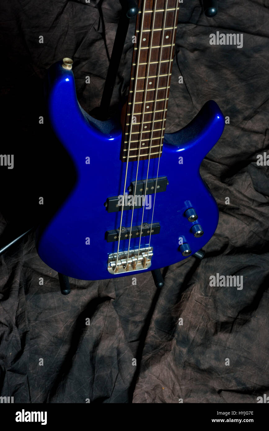 bass electric guitar Stock Photo Alamy