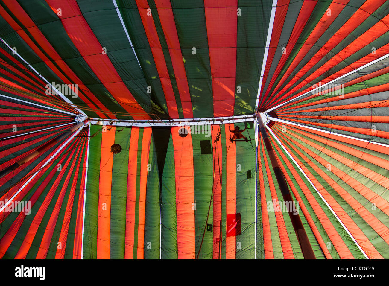 traditional-circus-of-bangladesh-stock-photo-alamy