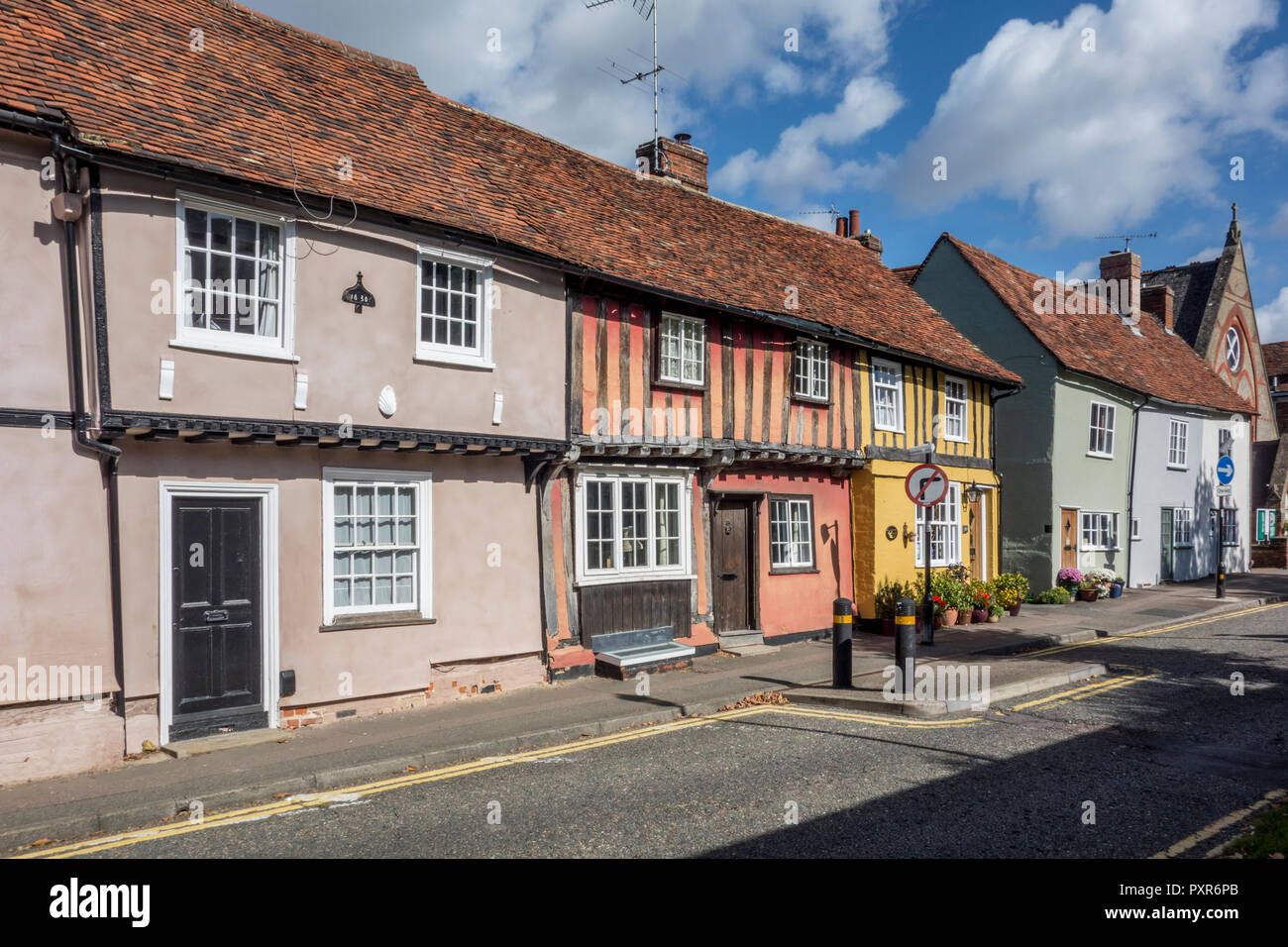 Historic Buildings And Houses On Castle Street Saffron Walden Historic Market Town In 