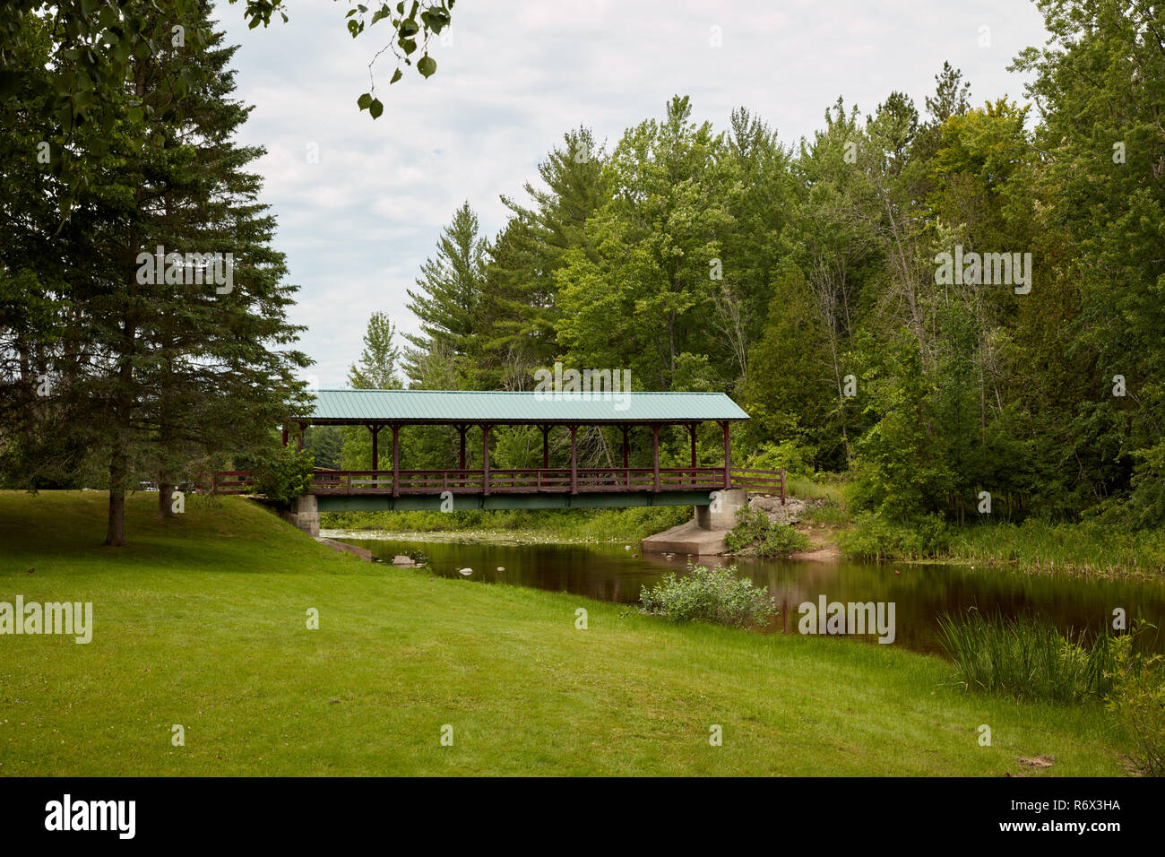 Covered bridge in Sunken Lake Park in northern Michigan Stock Photo Alamy