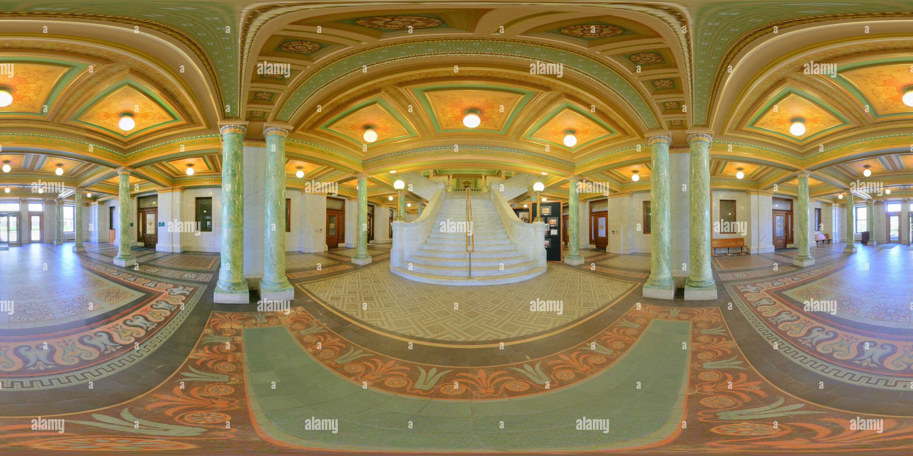 360° view of Allen County Courthouse, Fort Wayne, Indiana - Alamy